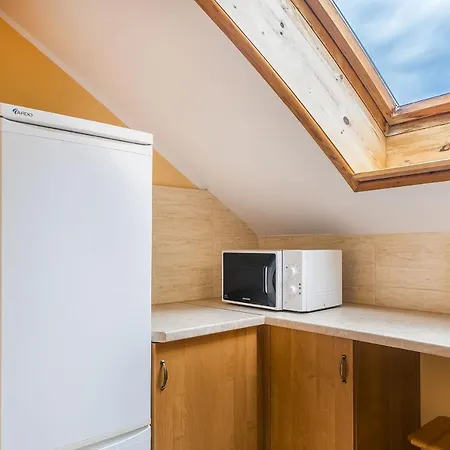 Amber House Apartment *