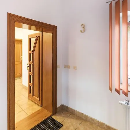 Daire Amber House